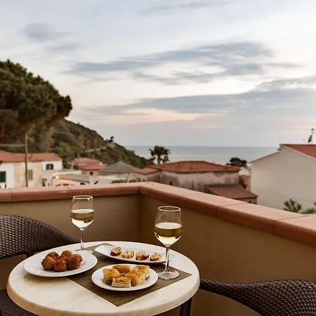 Corallo Hotel Pomonte