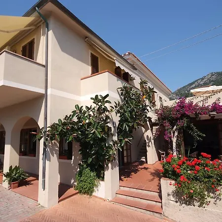 Hotel Corallo 3*