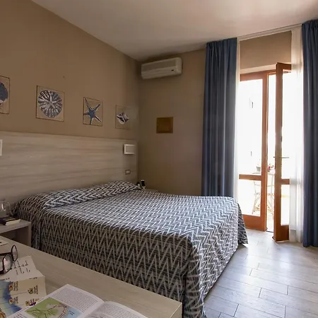 Hotel Corallo 3*