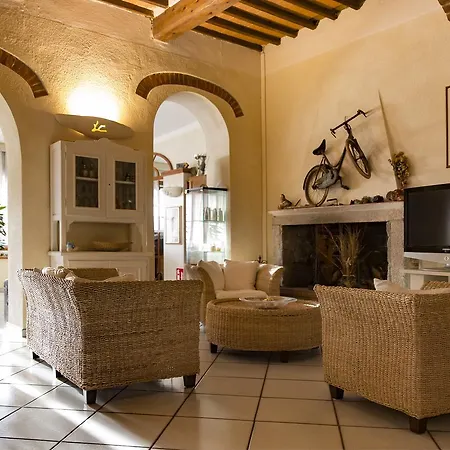 Corallo Hotel 3*