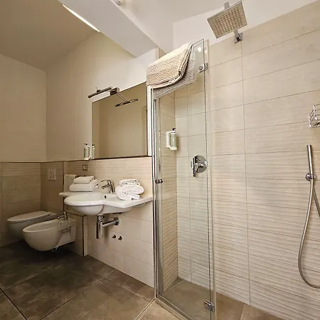 Corallo Hotel Pomonte (Livorno)